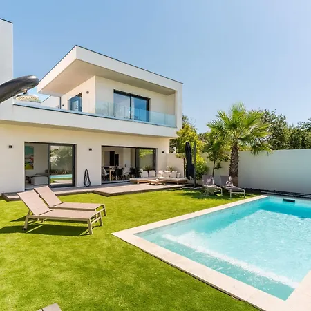 Camarines New Pool Walk To Le Grau-dʼAgde