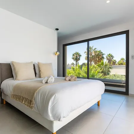 Villa Camarines New Pool Walk To