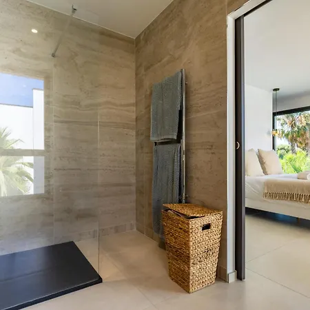 Villa Camarines New Pool Walk To